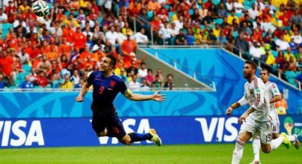 5 Gol Terbaik Sepanjang Sejarah Piala Dunia Sepak Bola, Gol Terbang Robin Van Persie Masuk Daftar