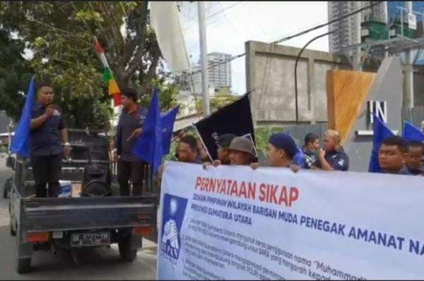 Puluhan Pemuda Gelar Sholawatan Tuntut Penutupan Holywings Medan