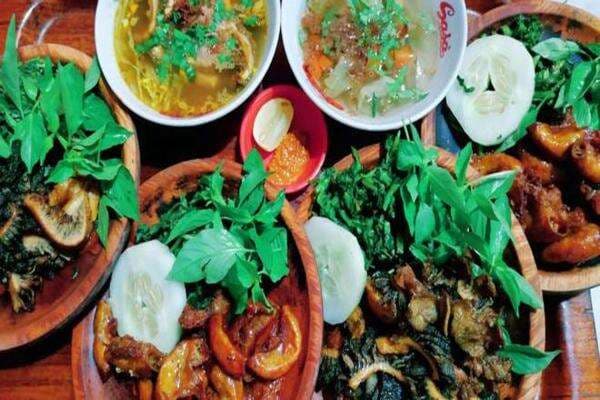 Warung Madangkara, Kuliner Legendaris di Malang, Maknyus Rasanya