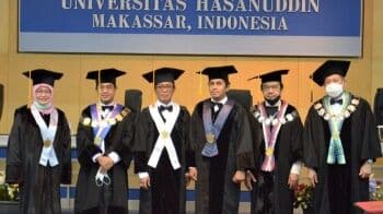 Unhas Kukuhkan 2 Guru Besar Baru untuk Ilmu Antropologi Budaya dan Elektronika Sistem Digital