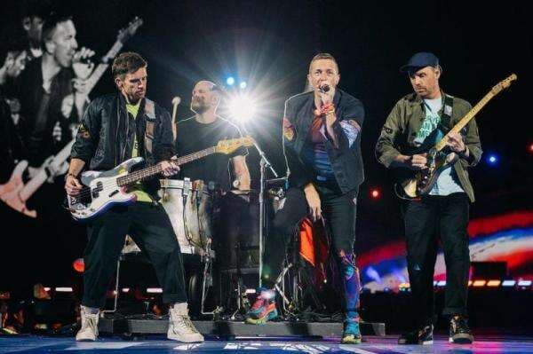 Lirik Lagu Fix You dan Terjemahan oleh Coldplay