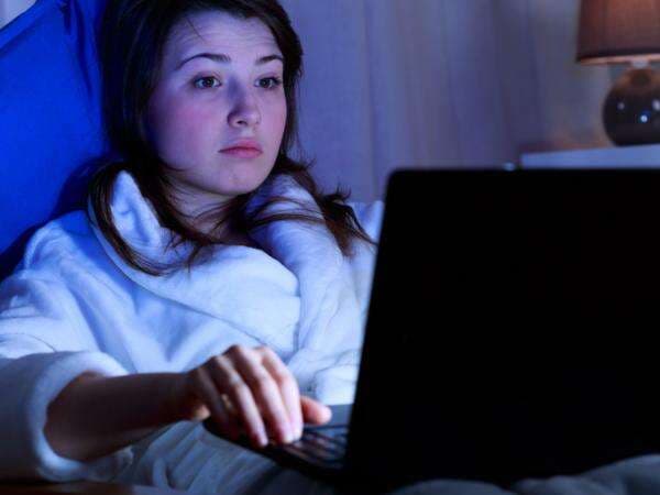 Mengenal Cyberchondria, Perasaan Takut Setelah Mencari Tahu Seputar Penyakit di Internet Mengenal Cyberchondria, Perasaan Takut Setelah Mencari Tahu Seputar Penyakit di Internet