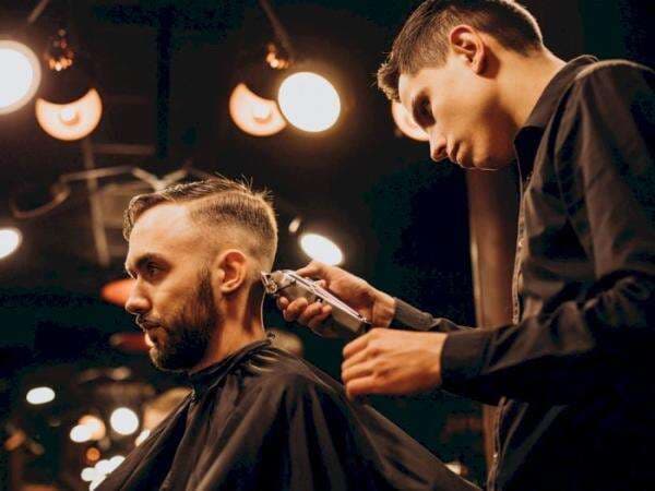 Intip 5 Model Rambut Pria Maskulin Terbaru 2022, Bikin Cewek Klepek-klepek