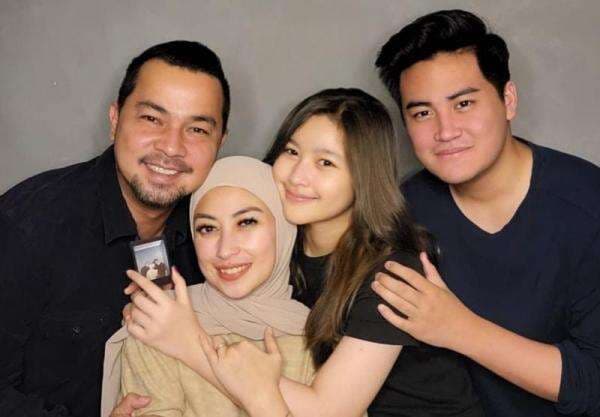 Intip Gaya Liburan Keluarga Sultan Djorghi, Annisa Trihapsari: di Jakarta juga Bisa Quality Time