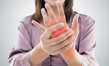 Tak Cuma Serang Gamers, Carpal Tunnel Syndrome Juga Bisa Serang Orang Kantoran