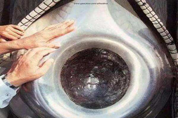 Ibadah Haji: Haruskah Mencium Hajar Aswad dan Mengusap Rukun Yamani?