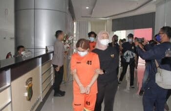 Beradegan Syur di Mango Live, Model Cantik Miranda Ditangkap Polisi