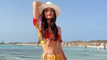 7 Potret Cinta Laura Liburan di Spanyol, Bergaya ala Cewek Kue Secantik Barbie!