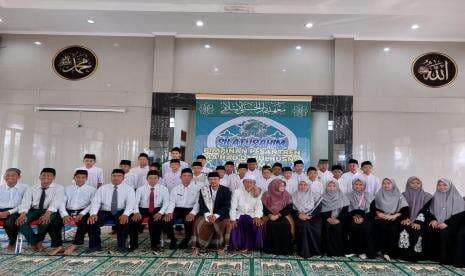 Ponpes Ma’had Darulhusna Bogor Sambut Orang Tua Santri Baru