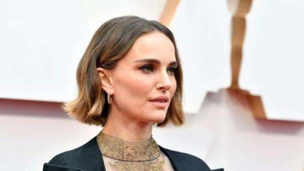 Profil, Agama, Jenjang Karir Natalie Portman, Pemeran Jane Poster dalam Film Thor: Love and Thunder