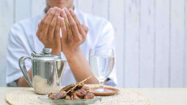 Doa Berbuka Puasa Idul Adha Menurut Hadits Shahih, Lengkap dengan Bacaan Niat