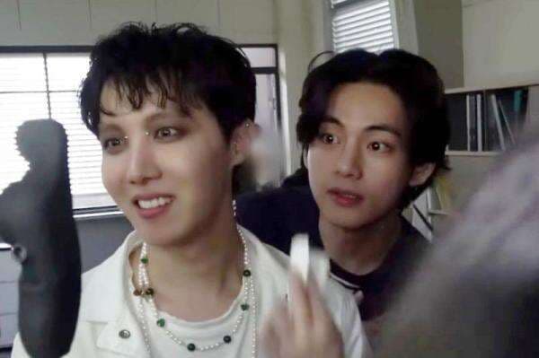 J-Hope Syuting MV MORE, V BTS Mendadak Hadir Jadi Cameo