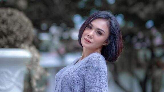 Selain Dewi Perssik, Yuni Shara Blak-blakan soal Salurkan Hasrat Seksnya saat Lagi `Kebelet`: Memusakan Pakai...