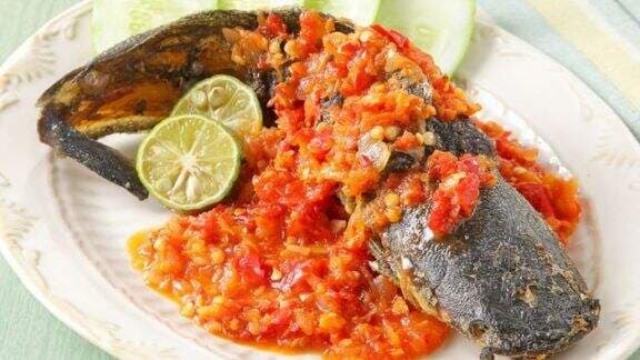Resep Pecak Ikan Lele, Gurih, Pedas, Cocok untuk Menu Makan Siang Resep Pecak Ikan Lele, Gurih, Pedas, Cocok untuk Menu Makan Siang