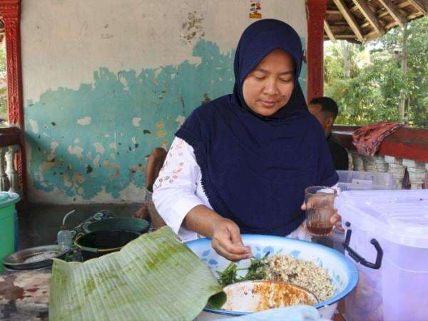 Es Dawet Campur Sambel Pecel, Minuman 'Aneh' tapi Laris Manis! Gimana Rasanya?