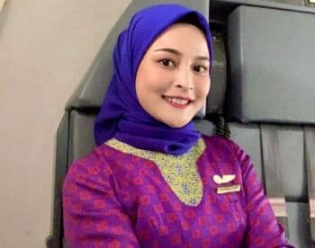 7 Model Baju Pramugari Berhijab dari Maskapai Penerbangan Terbaik di Indonesia