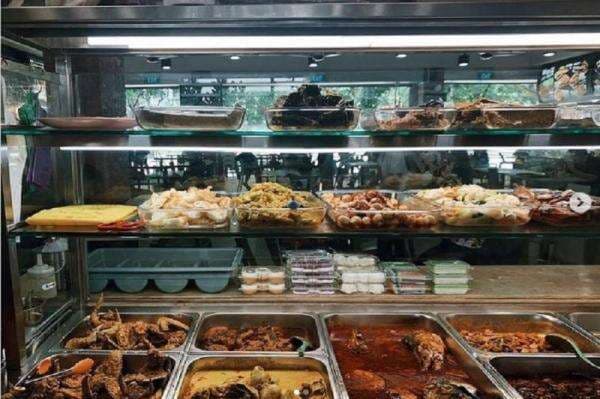 Viral! Kiper Timnas Singapura Buka Usaha Nasi Padang, Selalu Ramai Pengunjung