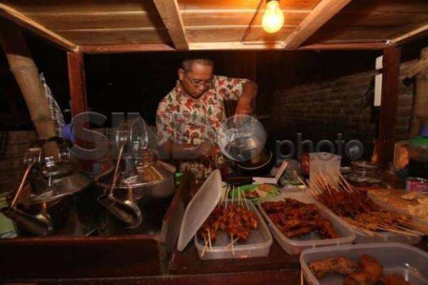 5 Fakta Menarik Seputar Angkringan, Jadi Tempat Rasan-rasan hingga Jagongan Politik