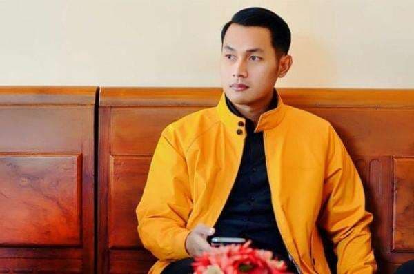 Bupati Tuban Masih Muda, Ganteng dan Masih Jomblo Loh