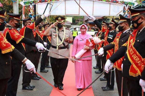Dikenal Tegas, Eks Kapolres Berau Anggoro Wicaksono Minta Maaf