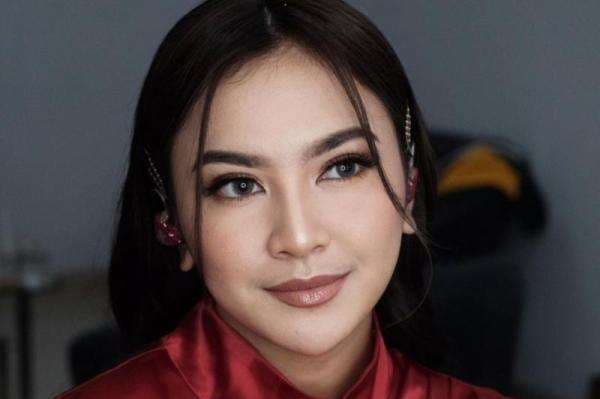 Mahalini Memukau dengan Lipstik Nude, Netizen: Tambah Cantik Aja Lininya Iky