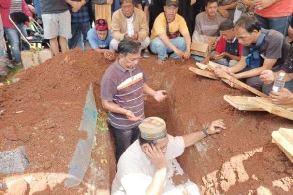 Kenang Rini S Bon Bon Sosok yang Ceria, sang Keponakan Sebut Mendiang Masih Sempat Silaturahmi Idul Adha