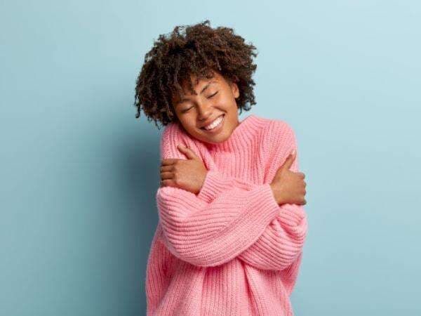 15 Lagu Tentang Self Love, Cara Mencintai Diri Sendiri dan Solusi Merasa Bahagia