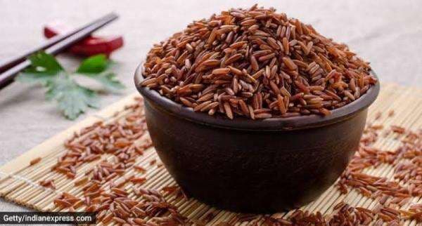 Ketahui Jumlah Kalori dari 1 Centong Nasi Merah, Cocok untuk Diet Ketahui Jumlah Kalori dari 1 Centong Nasi Merah, Cocok untuk Diet