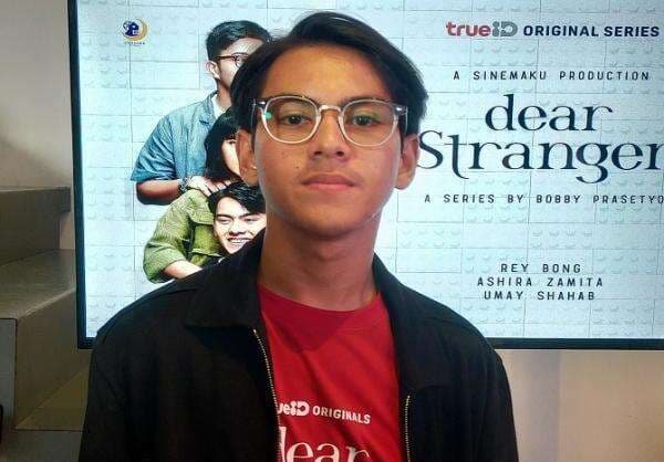 Bandel di Dear Stranger, Rey Bong: Siap dengan Komentar Tak Sedap