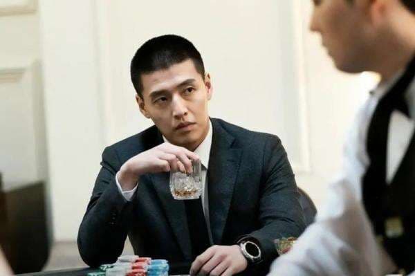 Kang Ha Neul Pertaruhkan Hidup untuk Kang Young Seok, Drama Insider Makin Seru Kang Ha Neul Pertaruhkan Hidup untuk Kang Young Seok, Drama Insider Makin Seru