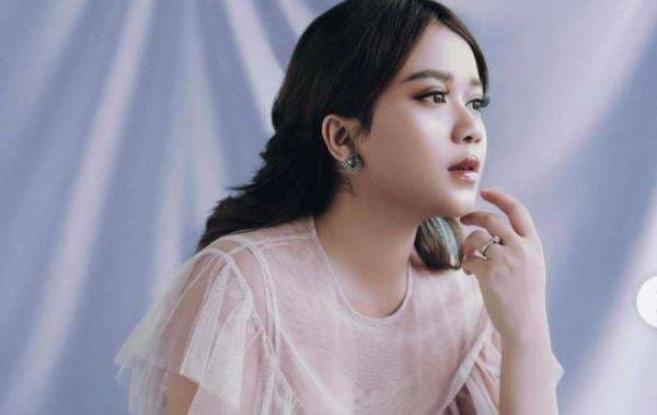 6 Artis yang Ternyata Keponakan dari Artis Terkenal, Ada Idolamu? 6 Artis yang Ternyata Keponakan dari Artis Terkenal, Ada Idolamu?