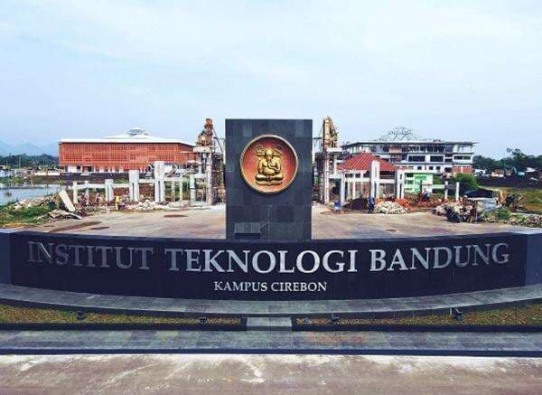 Fantastis! Ini Rata-Rata Gaji Lulusan ITB yang Perlu Kamu Tahu Fantastis! Ini Rata-Rata Gaji Lulusan ITB yang Perlu Kamu Tahu