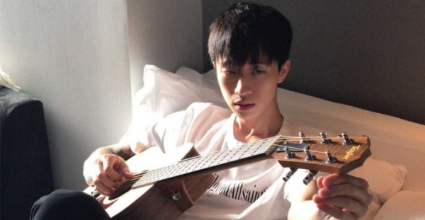 Mengenal Keshi, Penyanyi Lo Fi Hip Hop yang Akan Tampil di Indonesia! Mengenal Keshi, Penyanyi Lo Fi Hip Hop yang Akan Tampil di Indonesia!