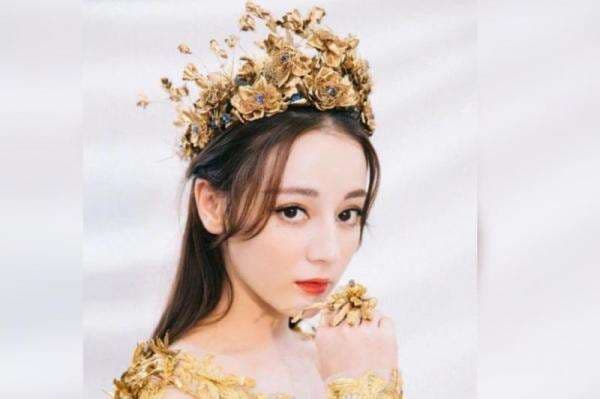 Biodata dan Profil Dilraba Dilmurat, Aktris Cantik Tiongkok Keturunan Suku Uighur