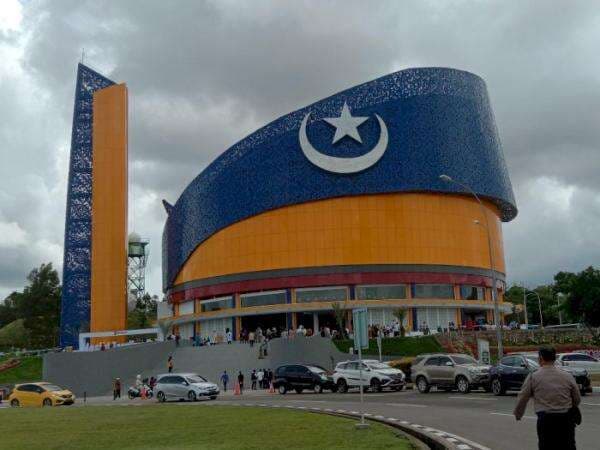 Habiskan Rp40 Miliar, Masjid Tanjak Batam Berbentuk Unik: Terinspirasi dari Penutup Kepala