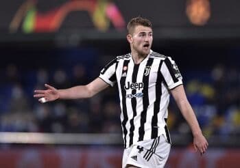 Bek Juventus Matthijs de Ligt Disebut Tertarik Gabung Bayern Munich