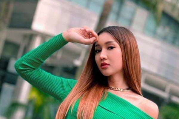 Pamer Wajah Baru Usai Opeasi, Lucinta Luna: Akhirnya Mirip Jisoo