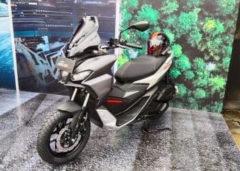 Resmi Masuk Indonesia, Intip Spesifikasi Aprilia SR-GT 200 Seharga Rp60 Jutaan
