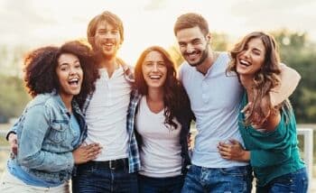 Tak Suka Menyimpan Dendam, 4 Zodiak Ini Mudah Memaafkan Kesalahan Orang