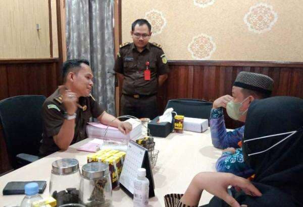 Penyidikan Lengkap, Kasus Kredit Fiktif di BRI Marabahan Dilimpahkan ke Kejari Batola