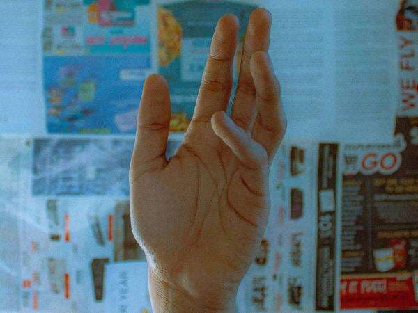 Punya Garis Berbentuk Huruf M pada Telapak Tangan? Ada 2 Artinya!