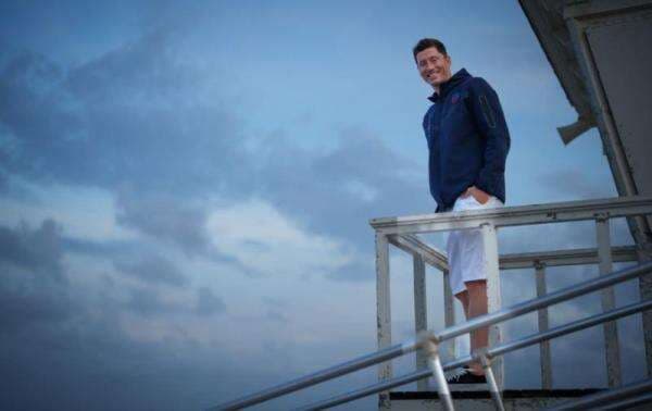 Sergio Aguero Yakin Robert Lewandowski Akan Cetak Banyak Gol untuk Barcelona