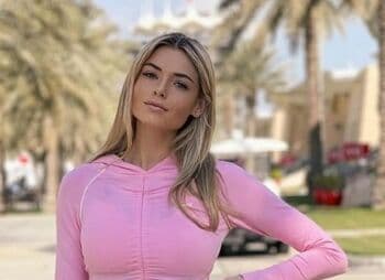 5 Perempuan Pasangan Pembalap MotoGP yang Paling Cantik, Nomor 1 Calon Adik Ipar Valentino Rossi