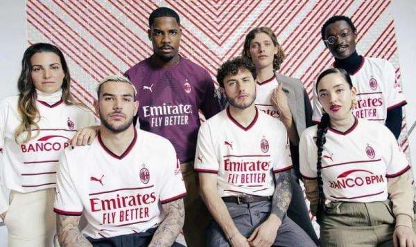 Jersey Away AC Milan Musim 2022-2023 Terinspirasi dari 7 Gelar Liga Champions