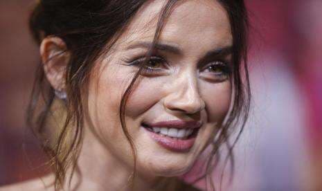 Ana de Armas Sebut tak Perlu Ada James Bond Perempuan
