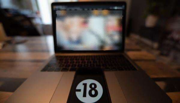 Dua Remaja Open BO di Belitung Timur Siarkan Aksi Live di Media Sosial Dua Remaja Open BO di Belitung Timur Siarkan Aksi Live di Media Sosial