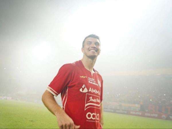 Ondrej Kudela Main Bola Bareng Anak-anak Kampung, Netizen: Ini Baru Fun Football!