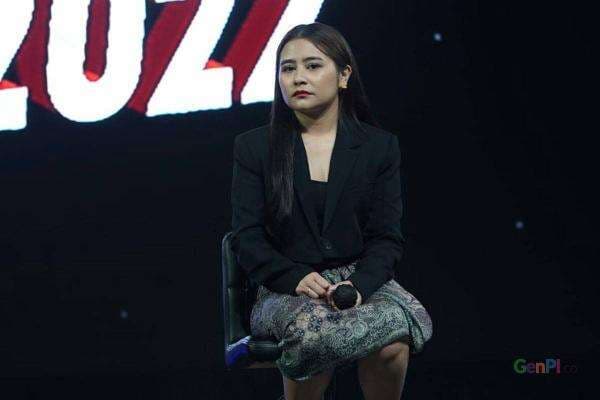 Prilly Latuconsina: Anak Muda Jangan Merasa Paling Menderita