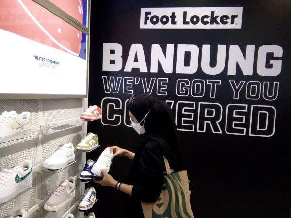 Foot Locker Hadir di Bandung, Sneaker Edisi Terbatas Jadi Incaran