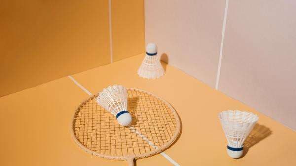 8 Cara Membedakan Raket Badminton Original dan KW, Kenali Ciri-ciri Berikut dengan Mudah 8 Cara Membedakan Raket Badminton Original dan KW, Kenali Ciri-ciri Berikut dengan Mudah